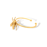 Brazalete con mosca grande vista lateral